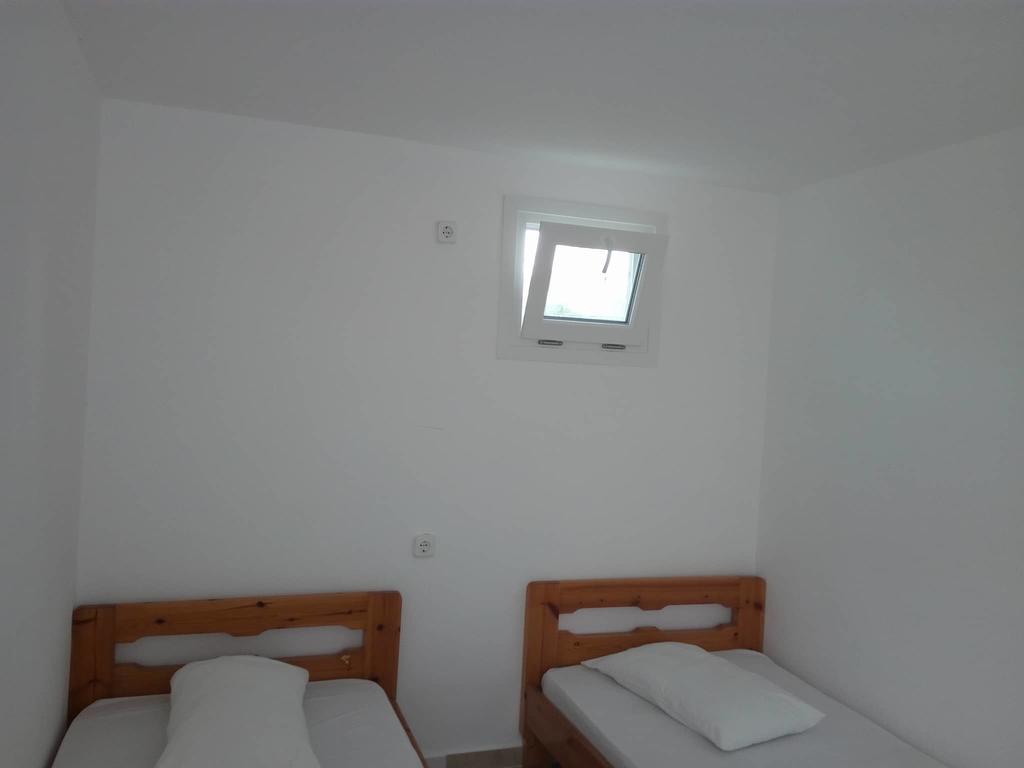 Aparthotel San Efrem Perissa  Pokój zdjęcie